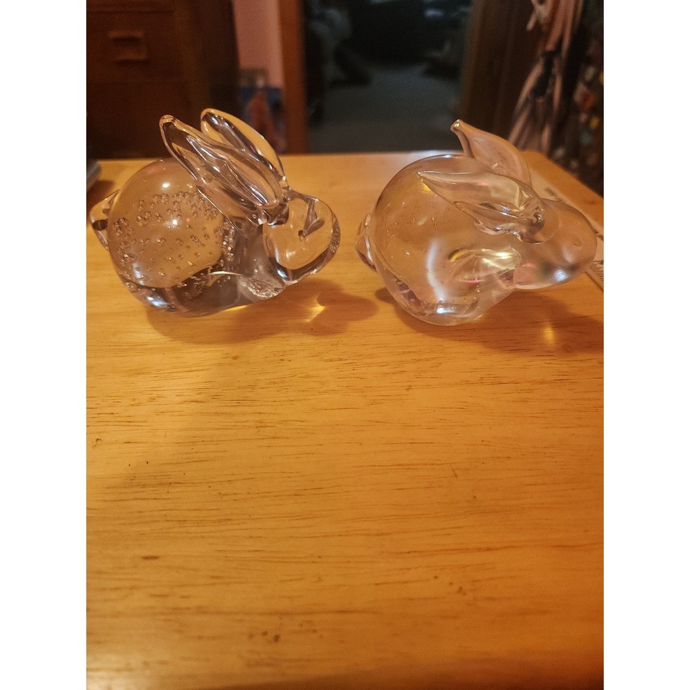 2 glass bunnies